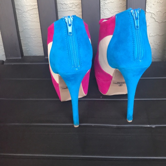 Peep Toe Platforms - Picture 4 of 7